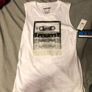 Women’s Maxell top